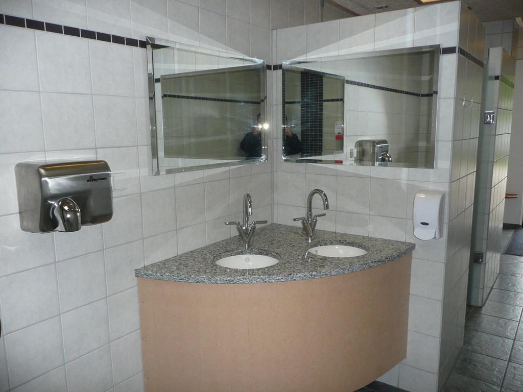 哈泽斯莱乌 Gasevig Strand Camping酒店 外观 照片